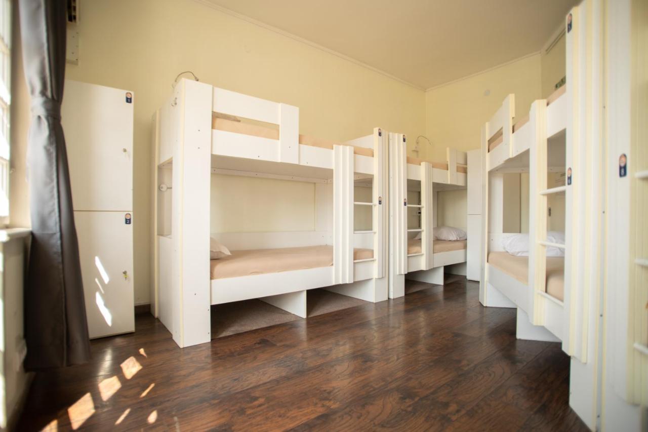 בלגרד All In Hostel מראה חיצוני תמונה